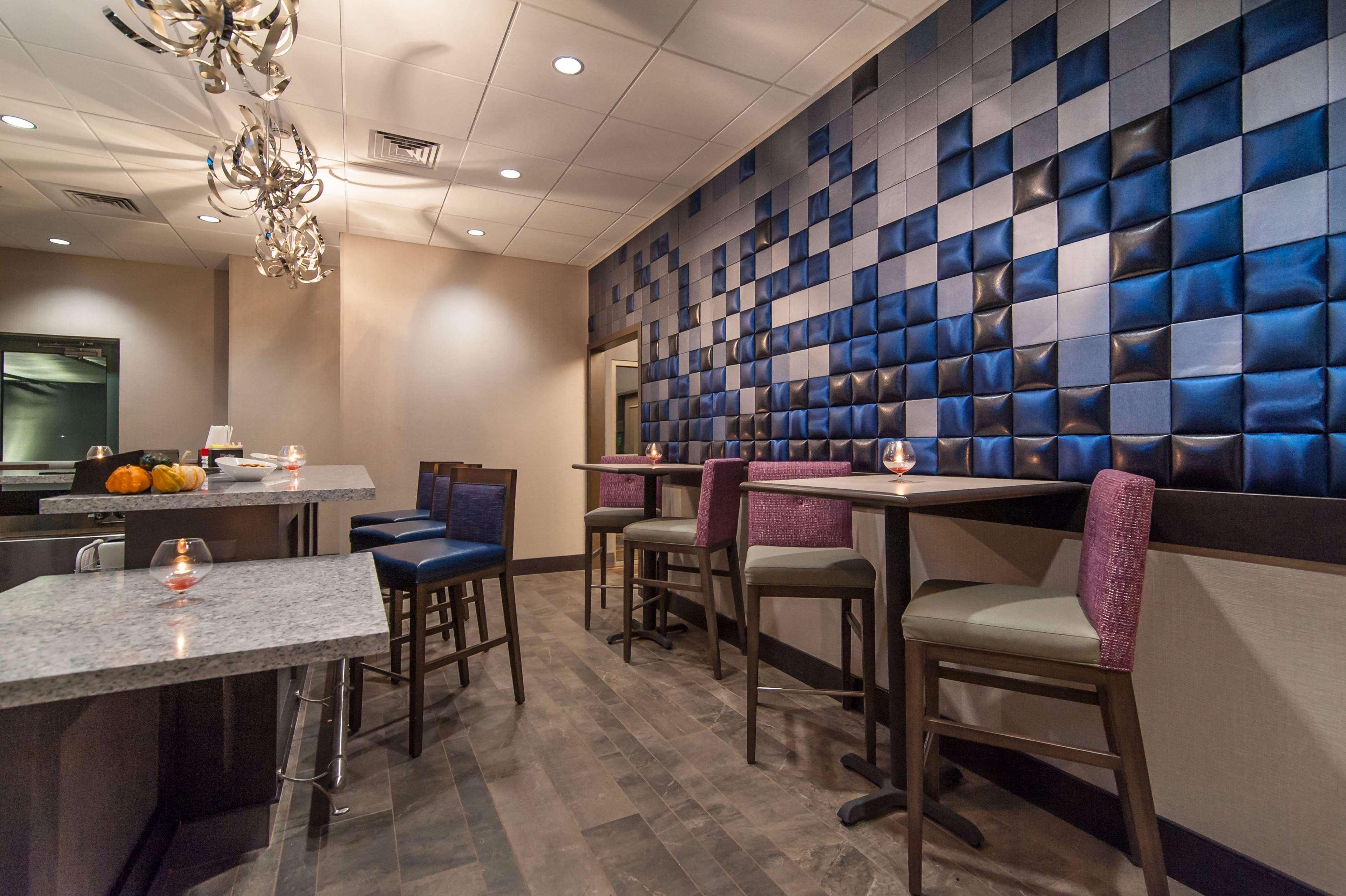 Hampton Inn Norwich Ngoại thất bức ảnh