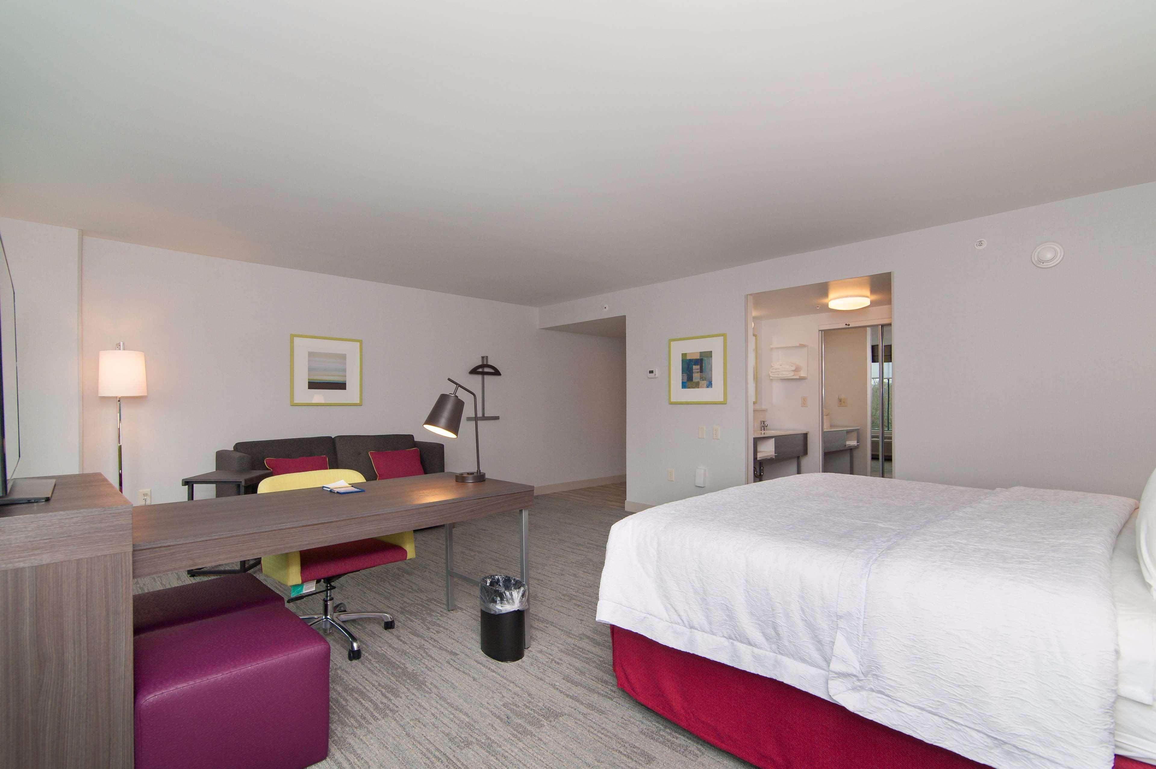Hampton Inn Norwich Ngoại thất bức ảnh