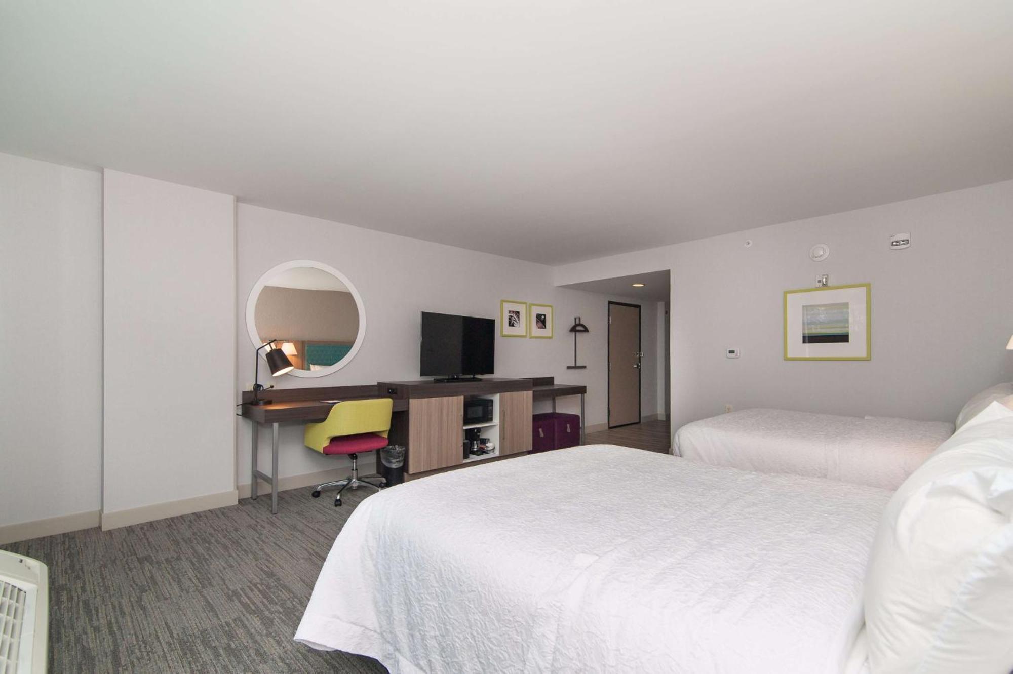 Hampton Inn Norwich Ngoại thất bức ảnh