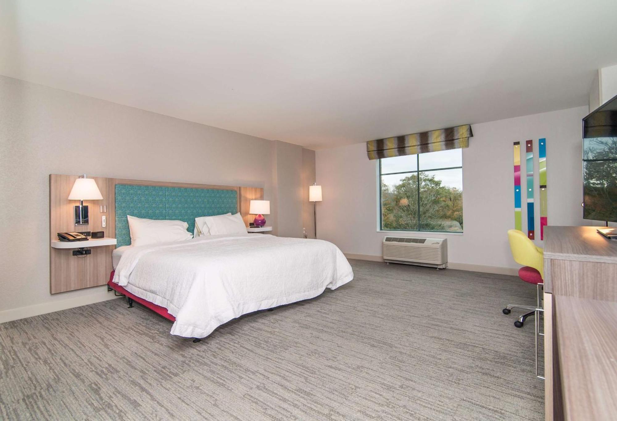 Hampton Inn Norwich Ngoại thất bức ảnh