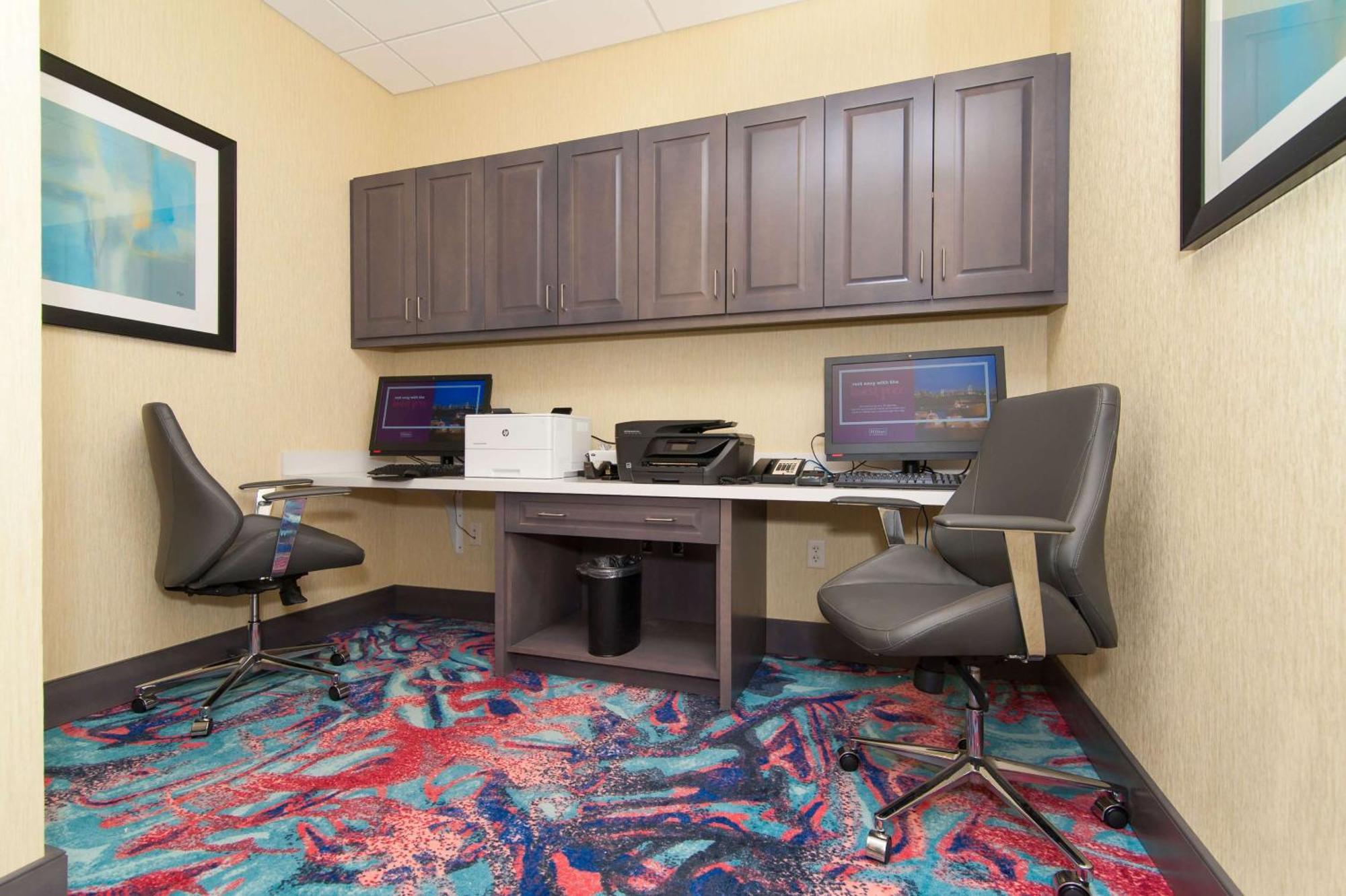 Hampton Inn Norwich Ngoại thất bức ảnh