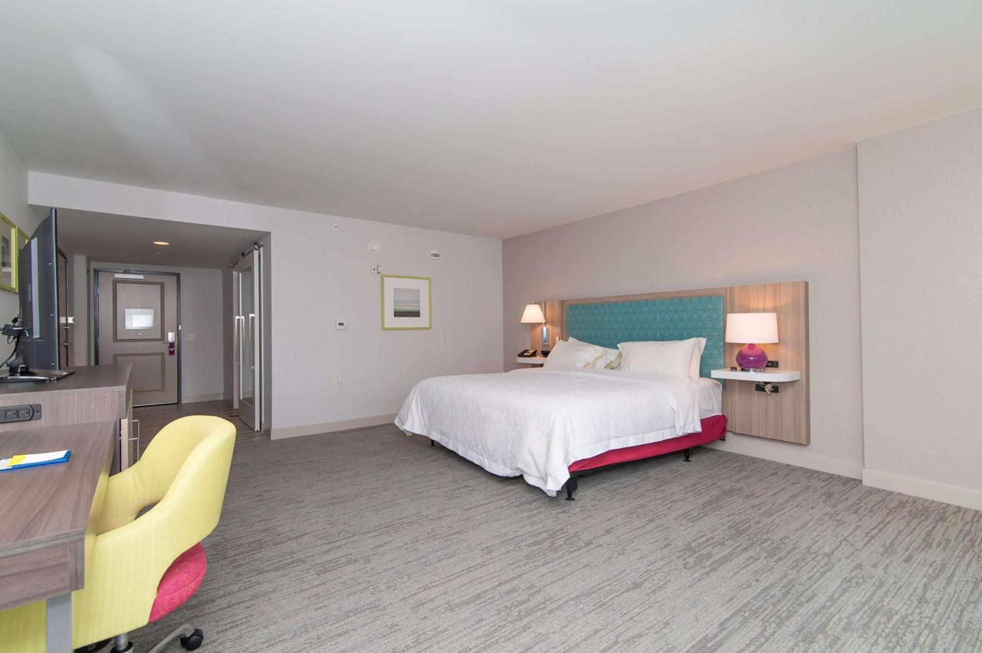 Hampton Inn Norwich Ngoại thất bức ảnh